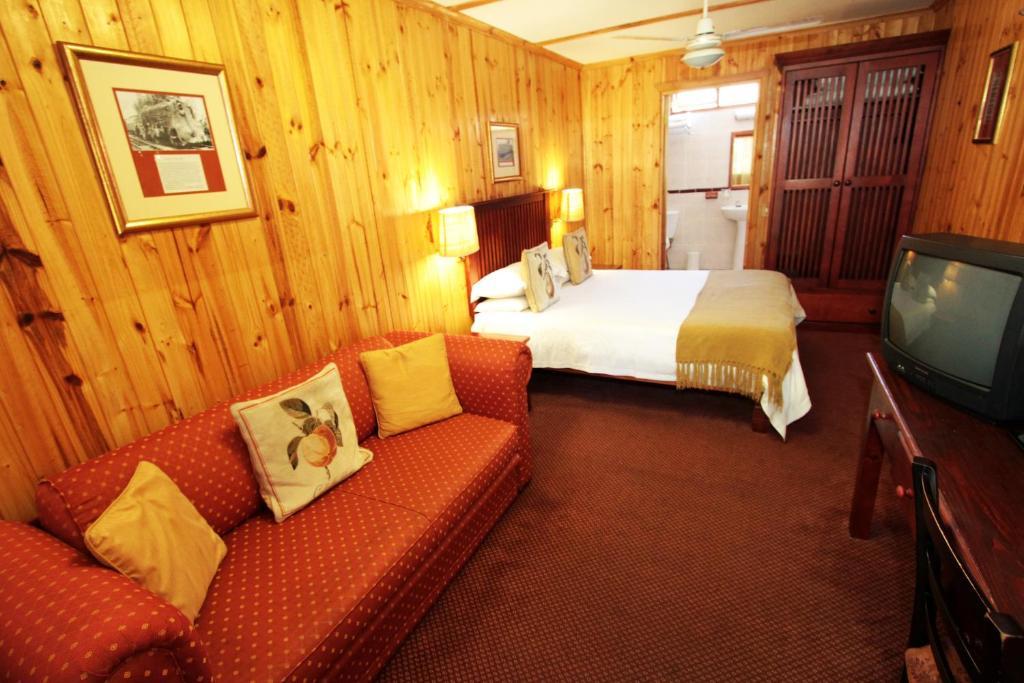 The Graywood Hotel Книсна Екстер'єр фото