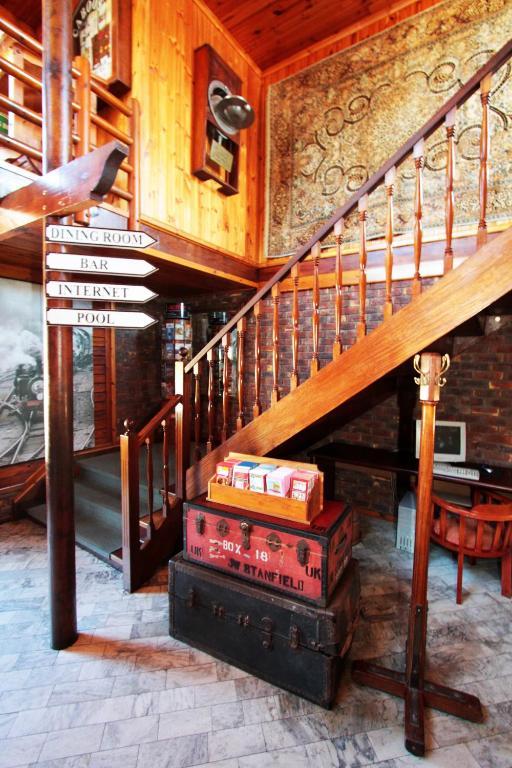 The Graywood Hotel Книсна Екстер'єр фото